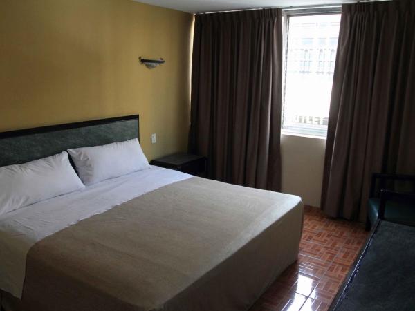 Hotel Universo : photo 2 de la chambre chambre lit king-size