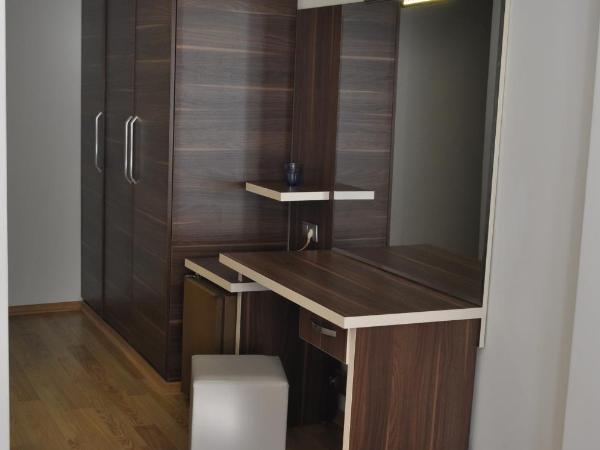 Merkez Otel : photo 10 de la chambre chambre double avec balcon (2 adultes + 1 enfant)