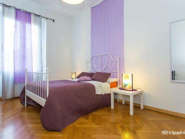 Central Hostel Milano : photo 8 de la chambre chambre triple avec salle de bains commune