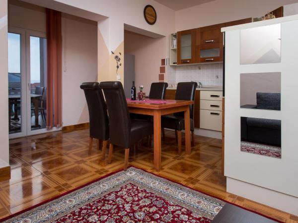 Villa Valentina : photo 2 de la chambre comfort one-bedroom apartment apartment with balcony