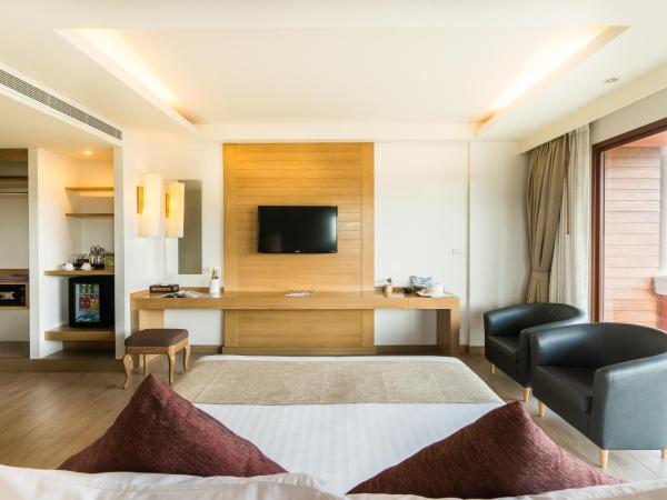 Ayrest Hua Hin Hotel : photo 5 de la chambre chambre premier de luxe - vue sur piscine 