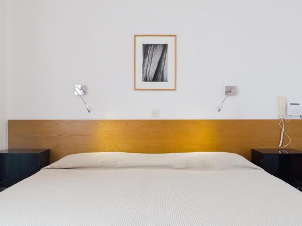 Hotel Cala di l'Oru : photo 4 de la chambre chambre double ou lits jumeaux confort