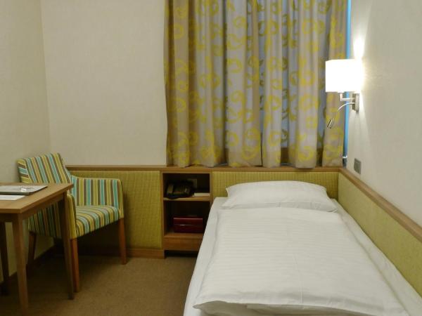 Hotel Hohenstauffen : photo 8 de la chambre chambre simple