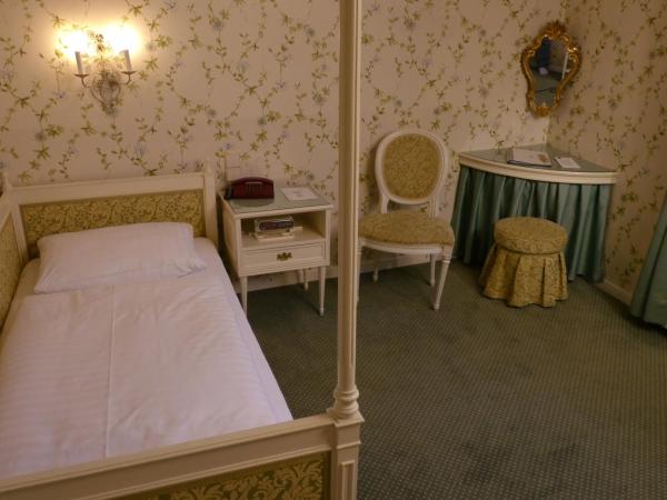 Hotel Hohenstauffen : photo 3 de la chambre chambre simple