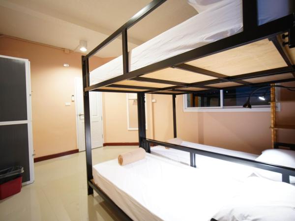 Urban Hostel Bangkok : photo 4 de la chambre chambre familiale