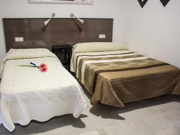 La Casa de los Faroles : photo 3 de la chambre chambre triple avec salle de bains privative