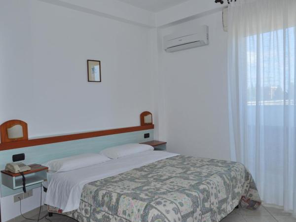 Hotel Condor : photo 5 de la chambre chambre double ou lits jumeaux