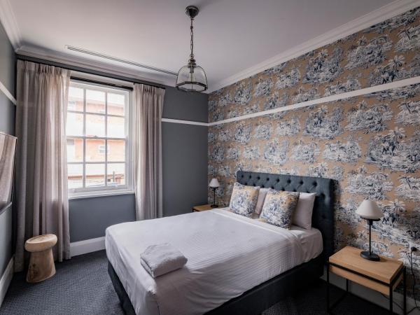 The North Sydney Hotel : photo 2 de la chambre chambre lit queen-size avec salle de bains commune 