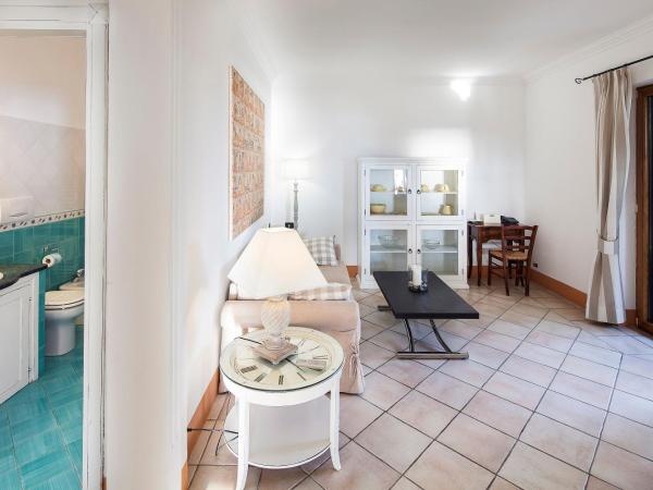 Tenuta Del Poggio Antico : photo 2 de la chambre suite deluxe - vue sur mer