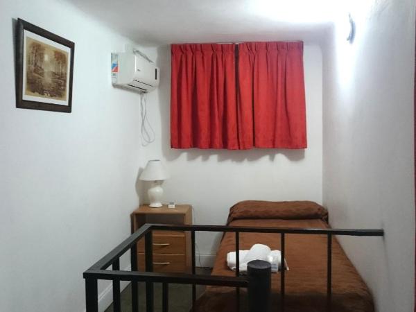Hagoth Hostel : photo 8 de la chambre chambre simple avec salle de bains privative