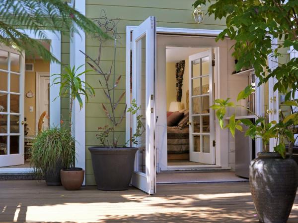 Noe's Nest Bed and Breakfast : photo 4 de la chambre suite junior - vue sur jardin