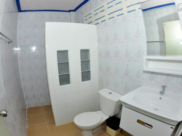 Phi Phi View Point Resort : photo 4 de la chambre chambre double deluxe avec balcon - vue sur mer