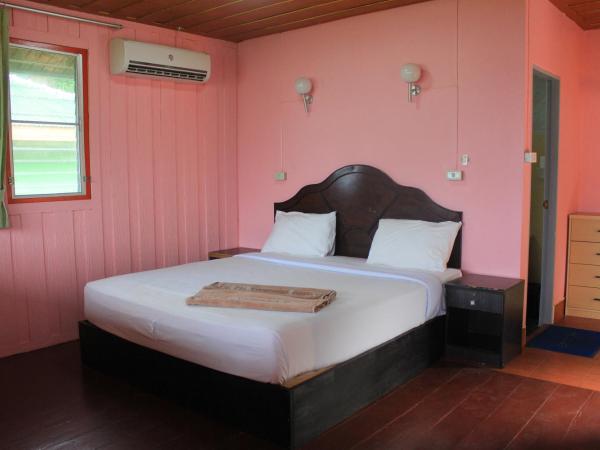 Phi Phi View Point Resort : photo 2 de la chambre chambre double deluxe avec balcon - vue sur mer