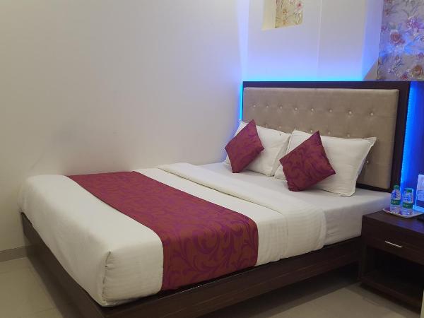 Hotel Sanjary Palace : photo 3 de la chambre chambre double deluxe