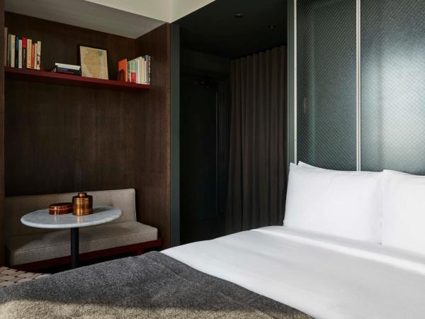 The Robey, Chicago, a Member of Design Hotels : photo 2 de la chambre chambre lit queen-size