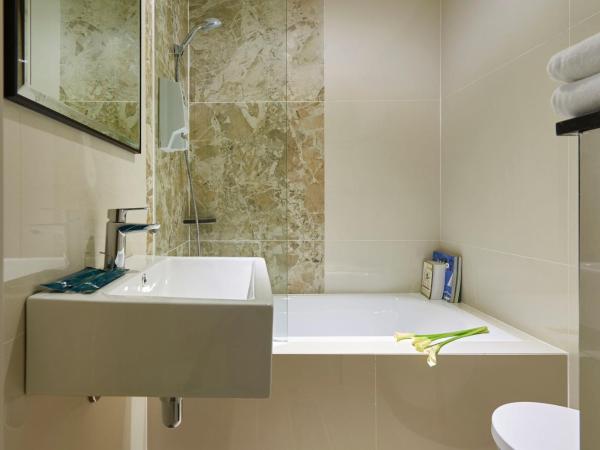 Hotel 81 Gold : photo 3 de la chambre chambre deluxe