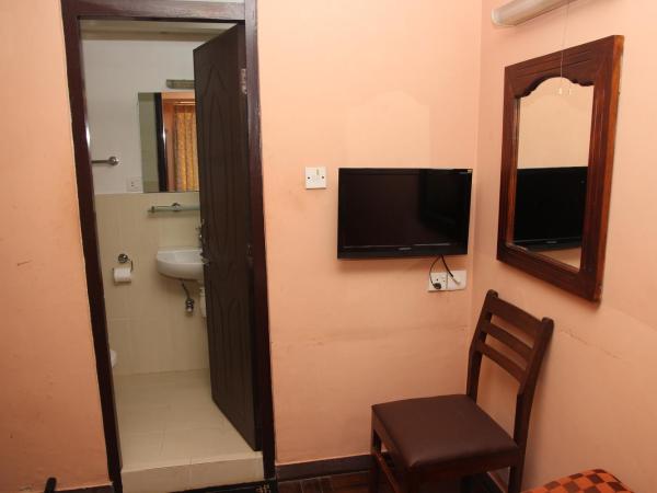 Potala Guest House : photo 4 de la chambre chambre simple standard