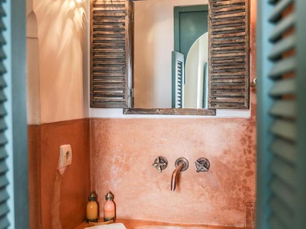 Riad 11 Zitoune : photo 4 de la chambre chambre double ou lits jumeaux lavande