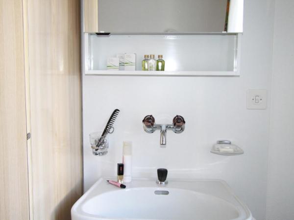 Petit Steffani Bed & Breakfast : photo 3 de la chambre chambre simple avec salle de bains commune