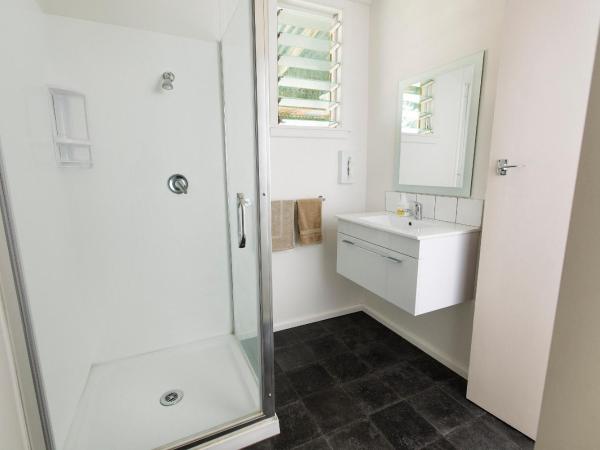 North South Holiday Park : photo 3 de la chambre cottage