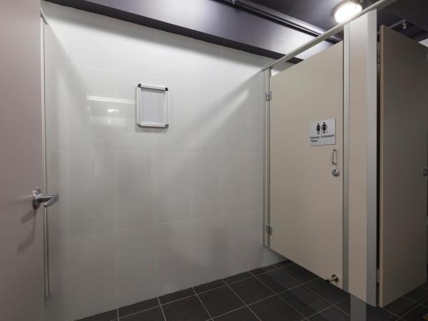 The Pod Sydney : photo 10 de la chambre lit simple dans dortoir mixte avec salle de bains commune 