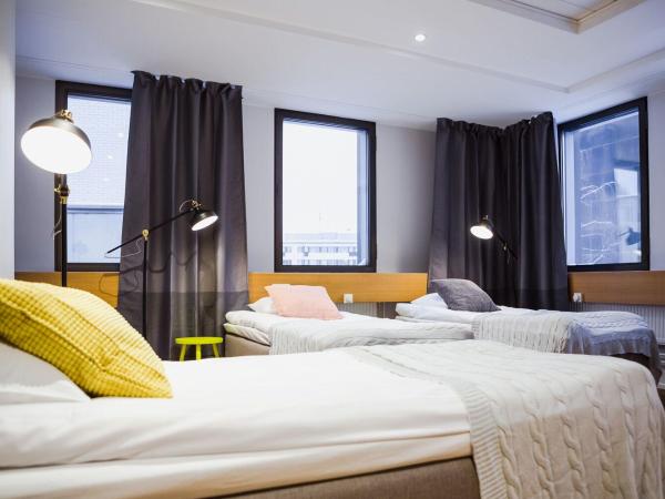 Hostel Café Koti : photo 2 de la chambre chambre triple