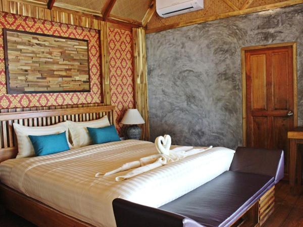 Phi Phi Phu Chalet Resort : photo 10 de la chambre bungalow supérieur