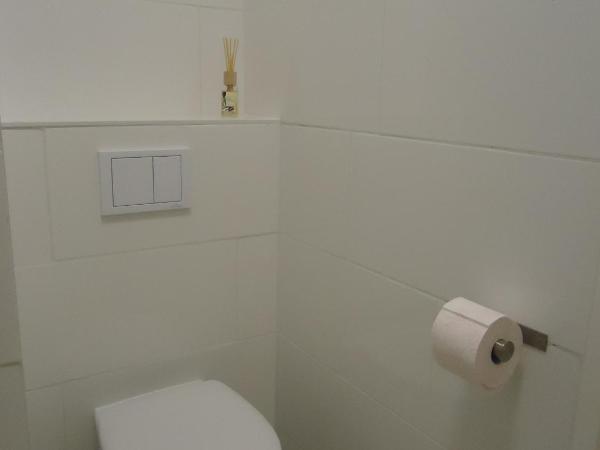 B&B Sloterpark : photo 2 de la chambre chambre double ou lits jumeaux deluxe – vue sur jardin