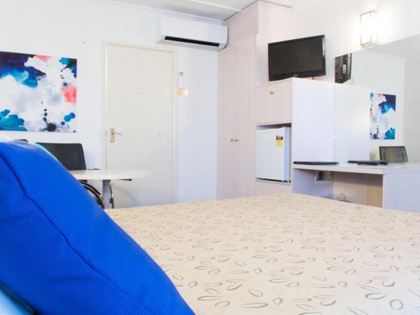 Alexander Motor Inn : photo 8 de la chambre chambre standard lit queen-size