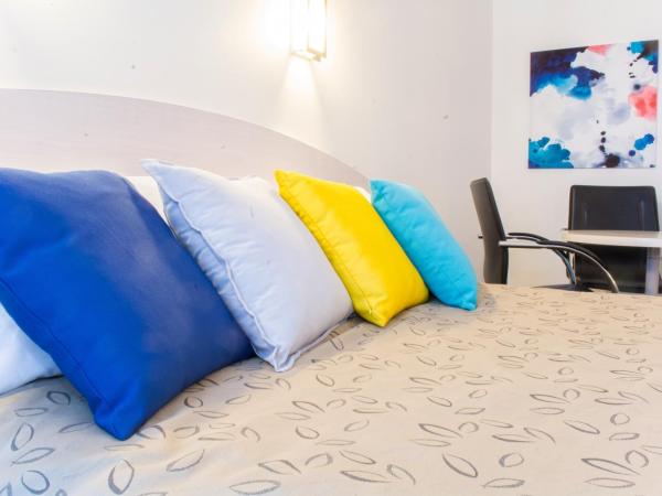 Alexander Motor Inn : photo 7 de la chambre chambre standard lit queen-size