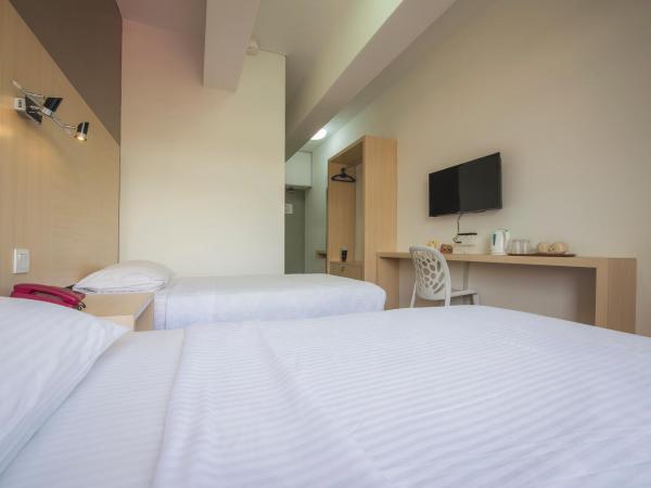 YMCA Penang : photo 9 de la chambre chambre lits jumeaux premium
