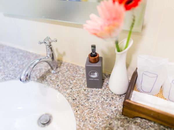 Hi Chiangrai Hotel-SHA Extra Plus : photo 7 de la chambre suite 2 chambres