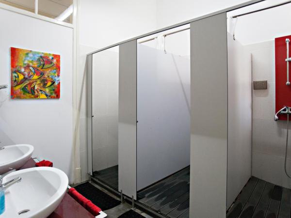 Baixa Terrace Hostel : photo 4 de la chambre chambre double avec salle de bains commune