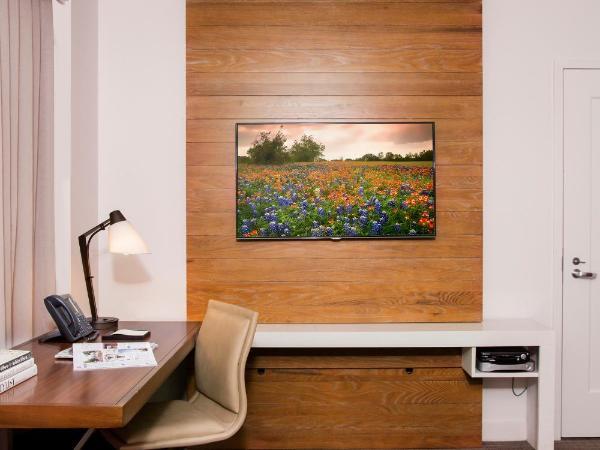 AT&T Hotel & Conference Center : photo 3 de la chambre chambre lit king-size exécutive
