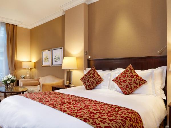 Corinthia Budapest : photo 3 de la chambre chambre deluxe avec accès au spa royal