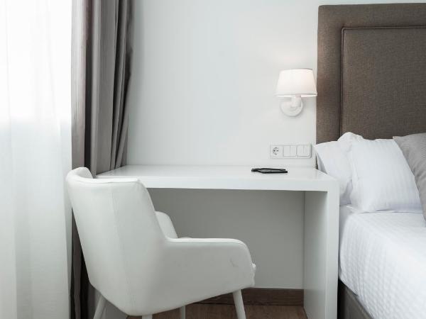 Suite Home Sardinero : photo 4 de la chambre chambre double supérieure