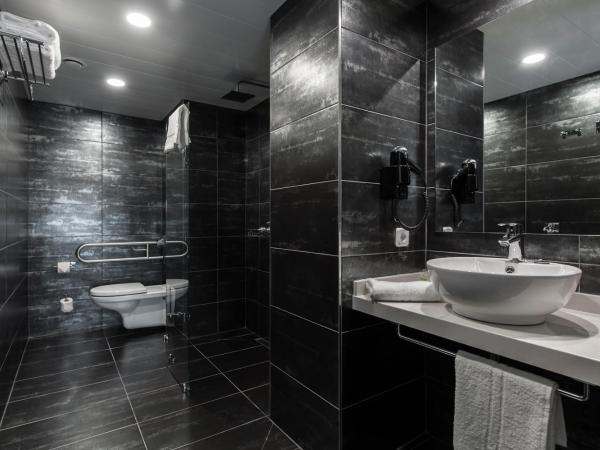 Suite Home Sardinero : photo 6 de la chambre chambre standard lit queen-size