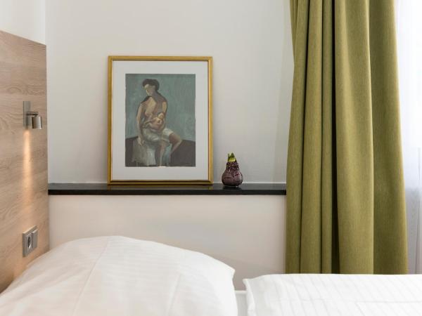 Hotel Amba : photo 6 de la chambre chambre double ou lits jumeaux Économique