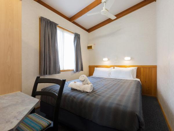 Alivio Tourist Park Canberra : photo 5 de la chambre wattle glen cabin (2 bedroom)