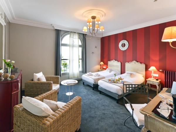 Cristal Hôtel Restaurant : photo 3 de la chambre chambre lits jumeaux supérieure