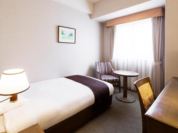 HOTEL MYSTAYS Sapporo Aspen : photo 2 de la chambre chambre double supérieure avec petit lit double - non-fumeurs