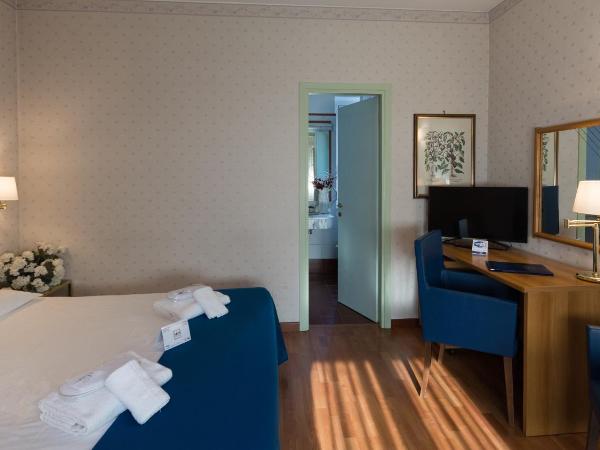Hotel Lombardia : photo 1 de la chambre chambre triple