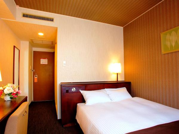 Nest Hotel Sapporo Ekimae : photo 2 de la chambre chambre double avec petit lit double - fumeurs