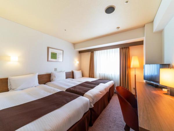 Nest Hotel Sapporo Odori : photo 2 de la chambre chambre triple hollywood - fumeurs