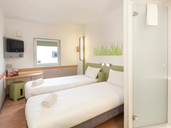 ibis budget Glasgow : photo 7 de la chambre chambre lits jumeaux (2 adultes)