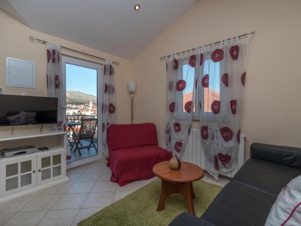 Villa Bakica : photo 9 de la chambre appartement 1 chambre supérieur avec terrasse - vue sur ville