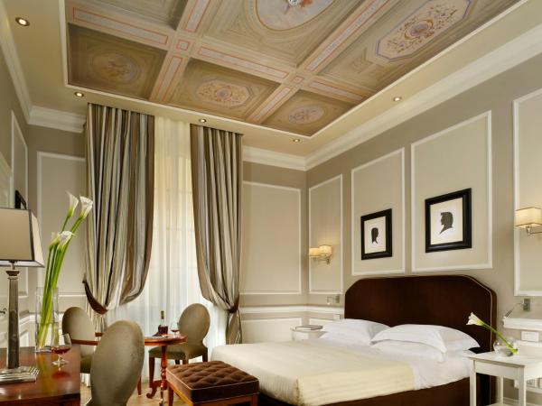 FH55 Hotel Calzaiuoli : photo 1 de la chambre chambre double supérieure prestige 
