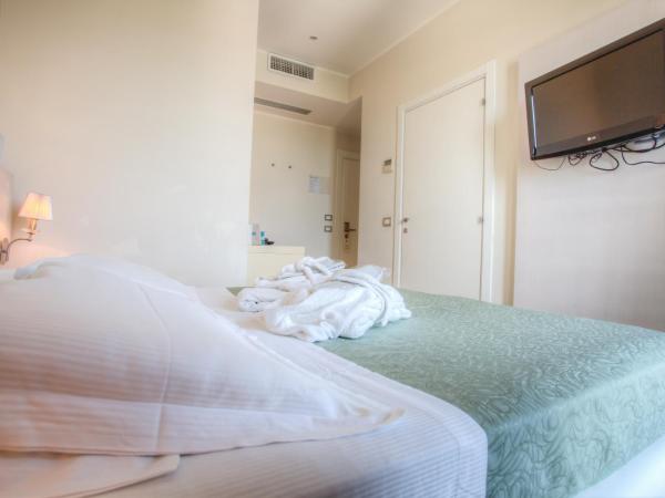 Ferretti Beach Hotel : photo 5 de la chambre chambre double ou lits jumeaux avec accès spa