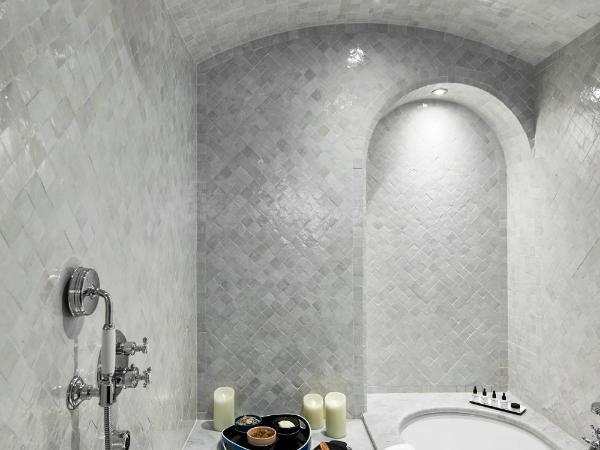 Le Roch Hotel & Spa : photo 10 de la chambre suite avec hammam