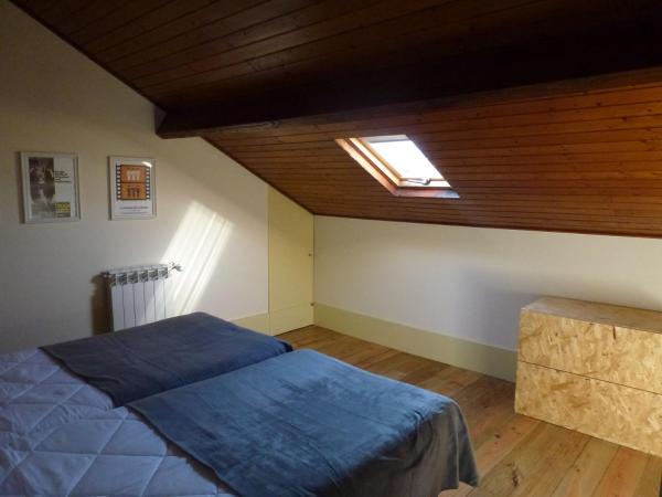 Canvas Atelier Hostel : photo 5 de la chambre chambre double avec toilettes communes